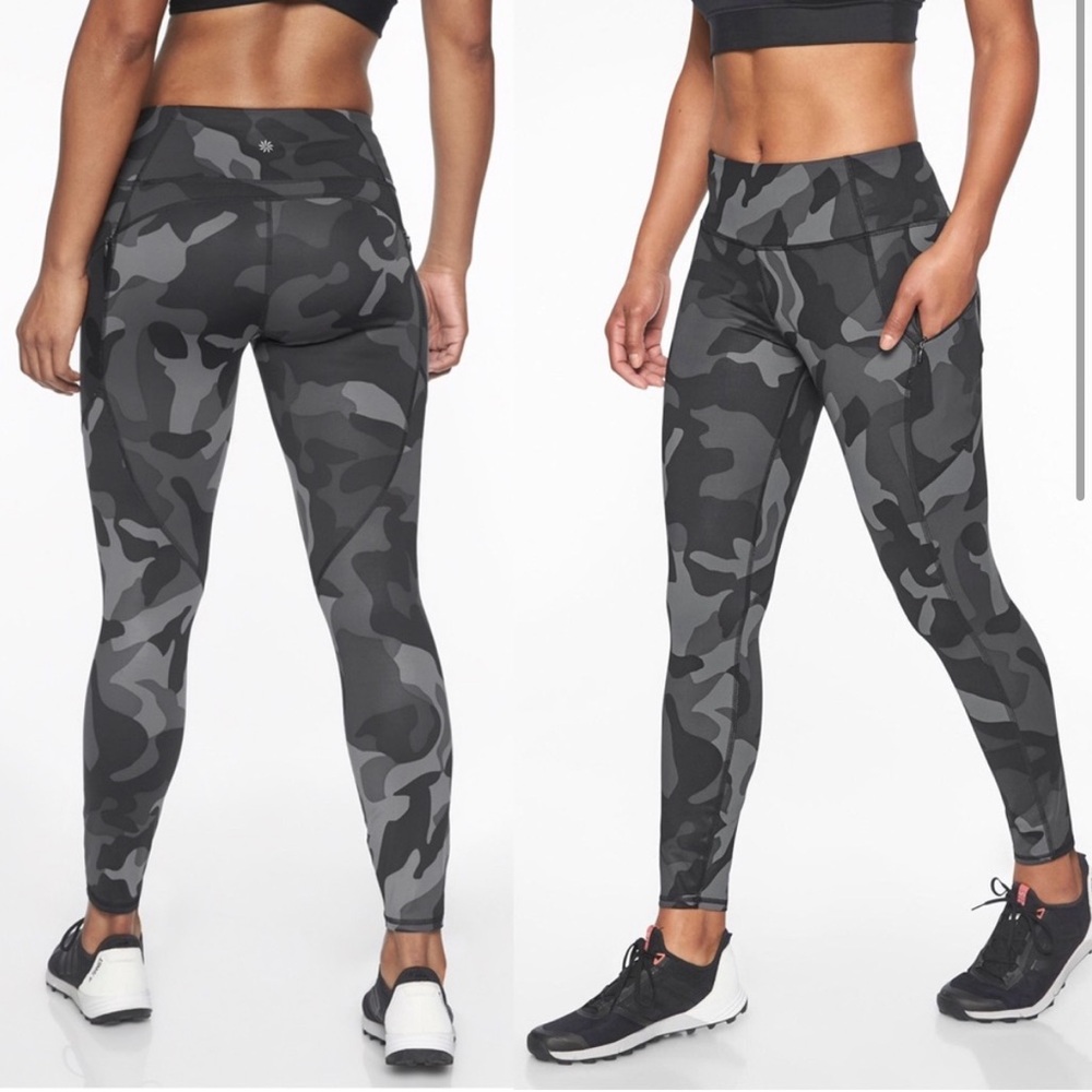 Athleta Women's Leggings 7/8 Camo Contender Size Medium